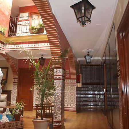 Hotel Esmeralda Osuna Extérieur photo